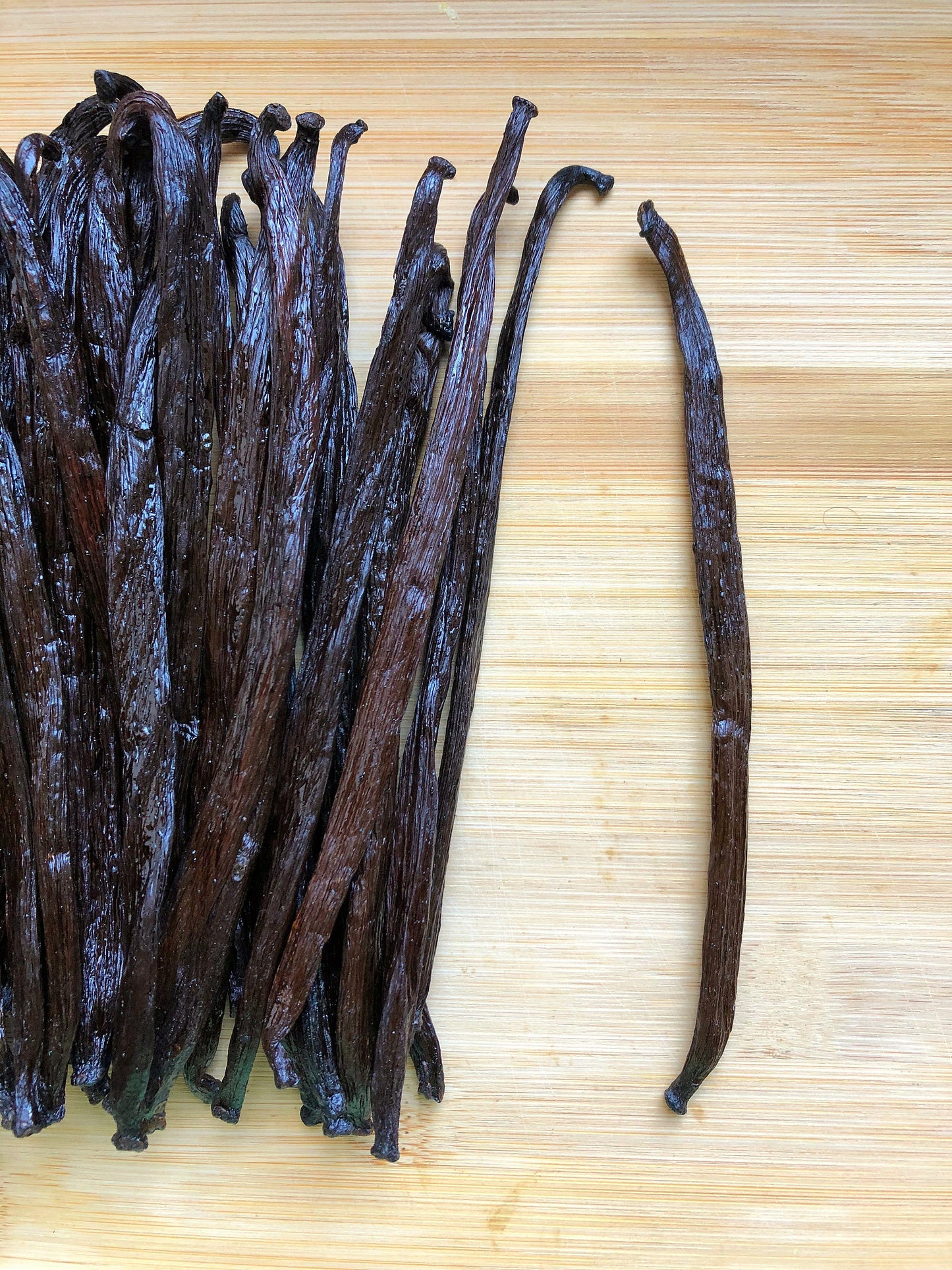 10 Tahitian Vanilla Beans Grade B, Whole Beans for Baking and Extract (5 Inch)